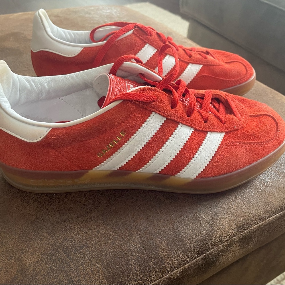 Adidas Gazelle “Bold Orange Gum” Size 8